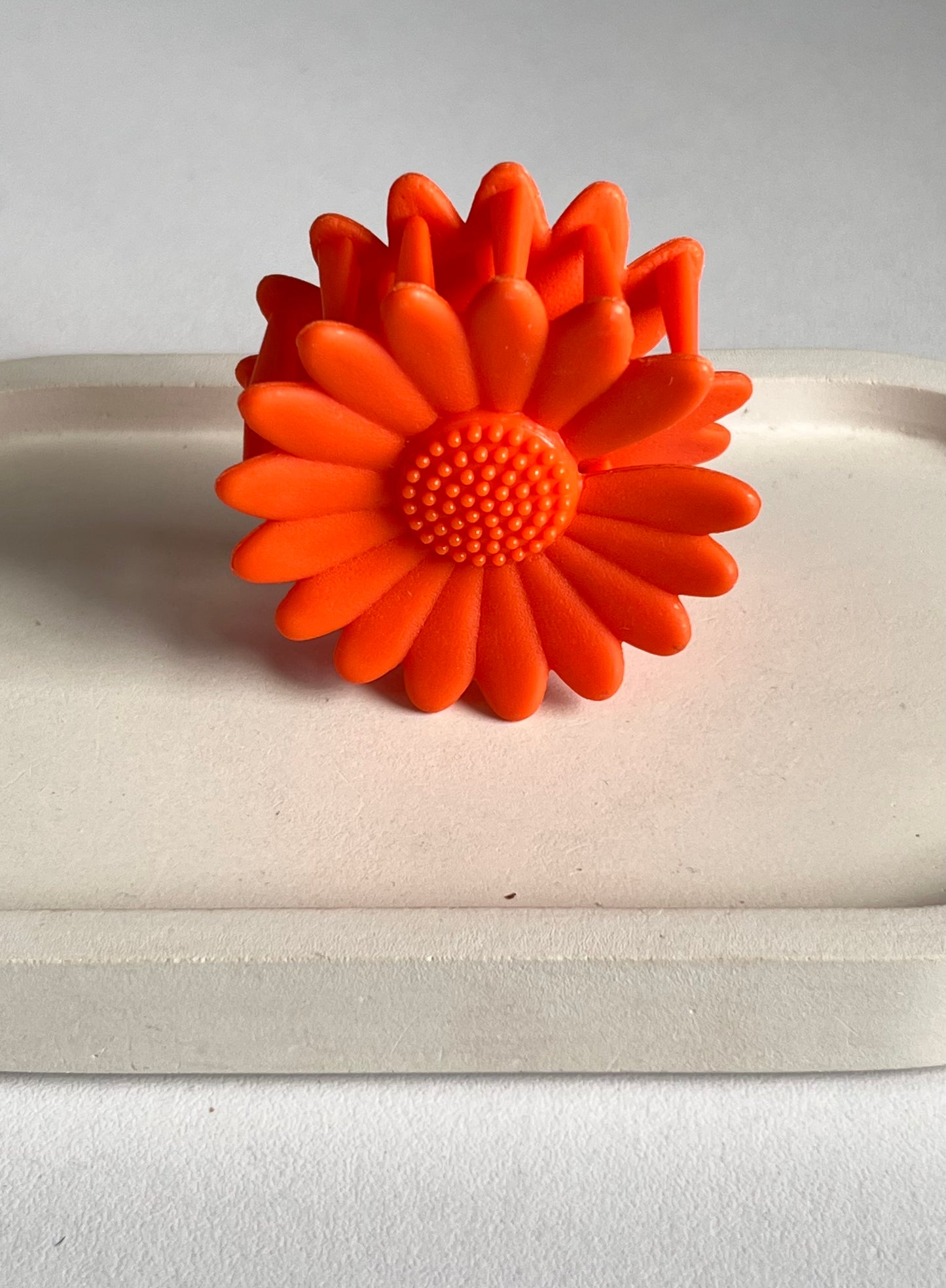 Pinteresty Sunflower Mini Claw Clip - Orange