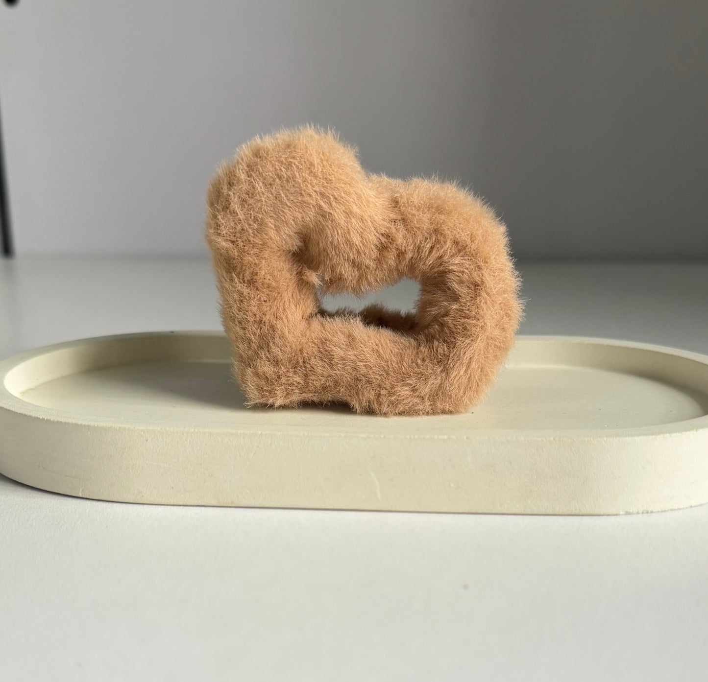 Furry Heart Claw Clip - Brown