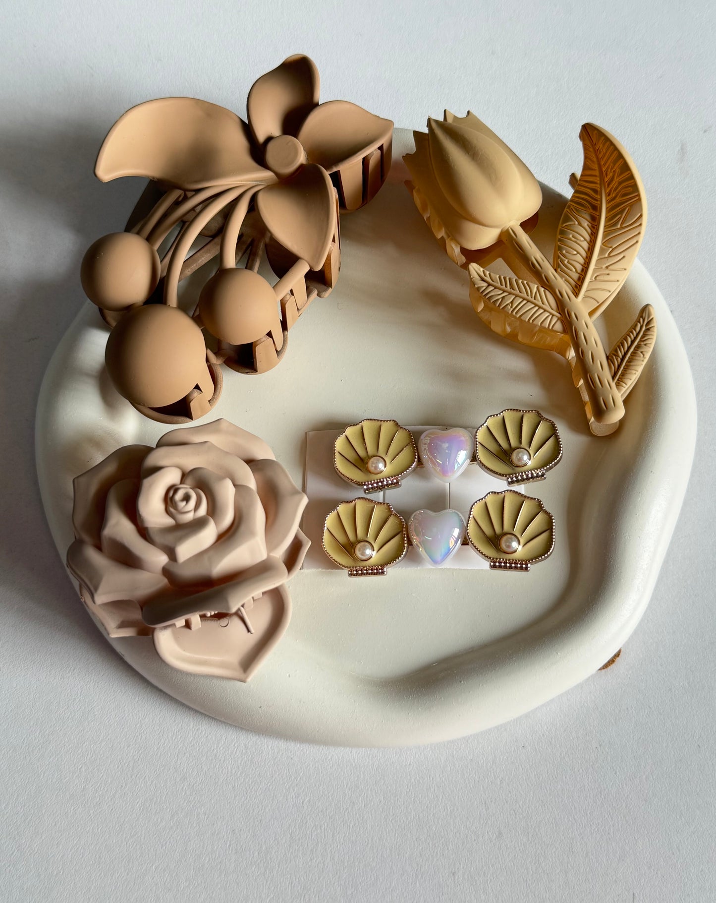 Soft Beige Dream Hair Hamper