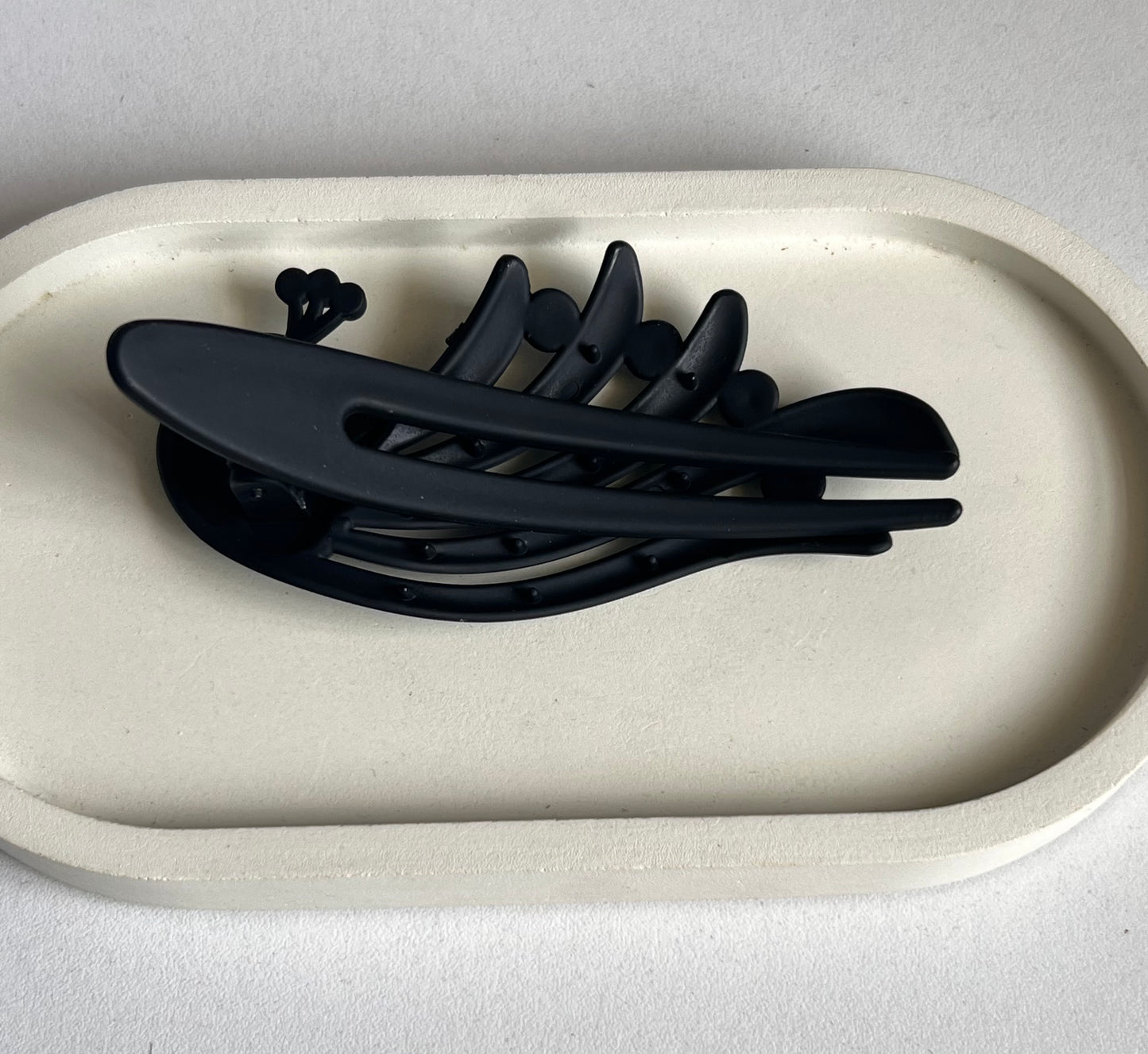 Peacock Elegance Hair Clip - Black