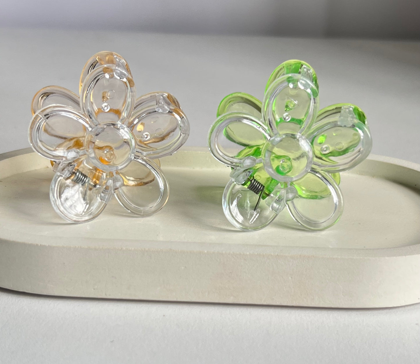 Glossy Bloom Dual- Tone Mini Claw Clip - Green & Beige