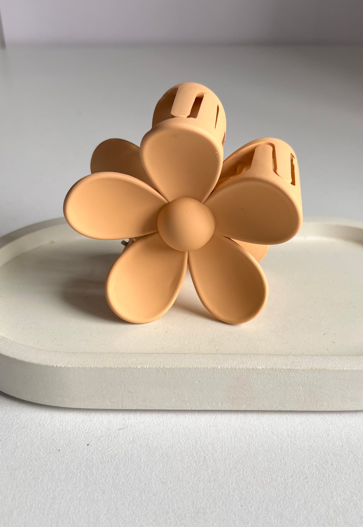 Bloom Flower Claw Clip - Beige
