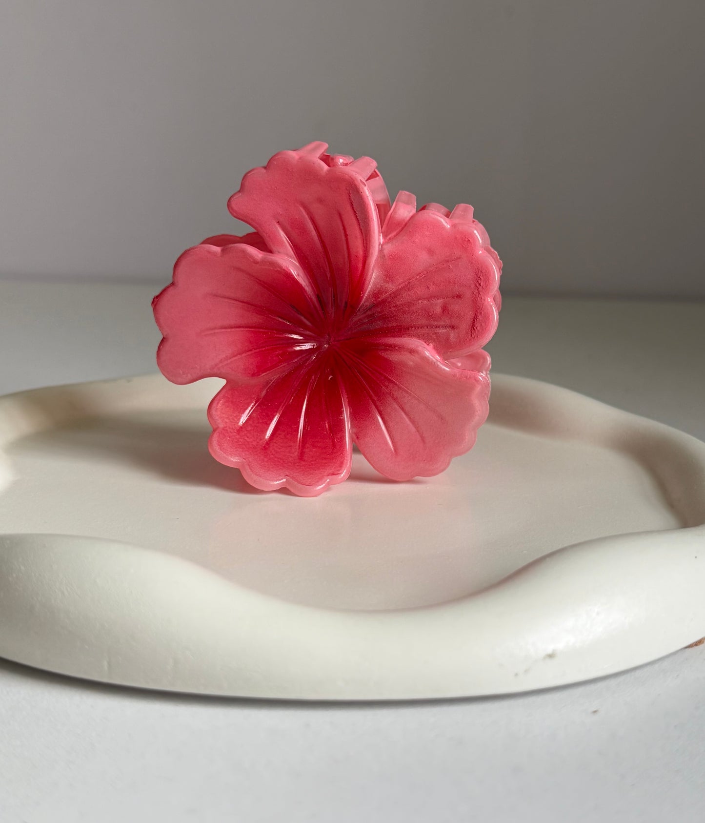 Aesthetic Hibiscus Claw Clip - Ref