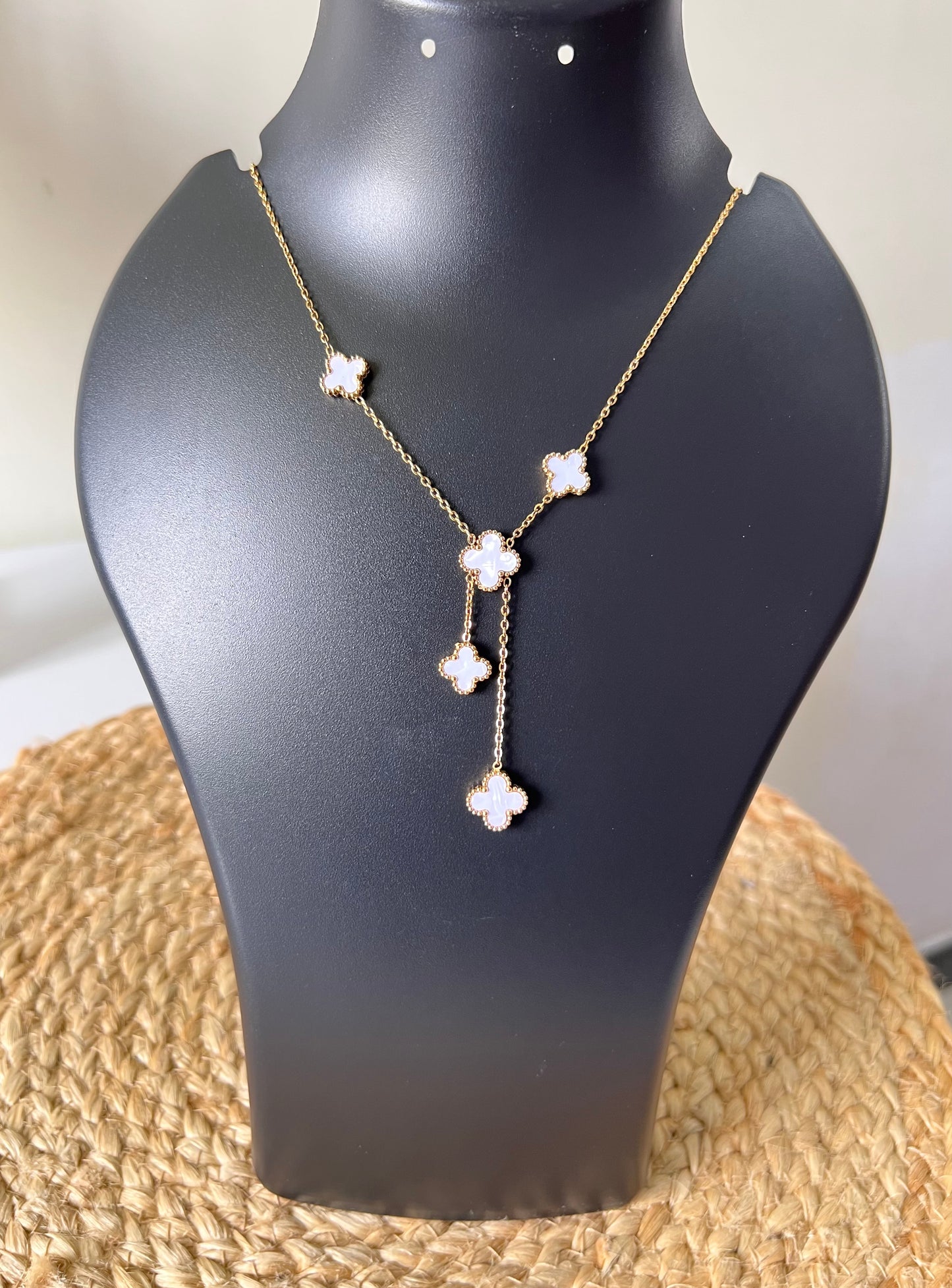 Snowy White Clover Anti-Tarnish Neck Chain