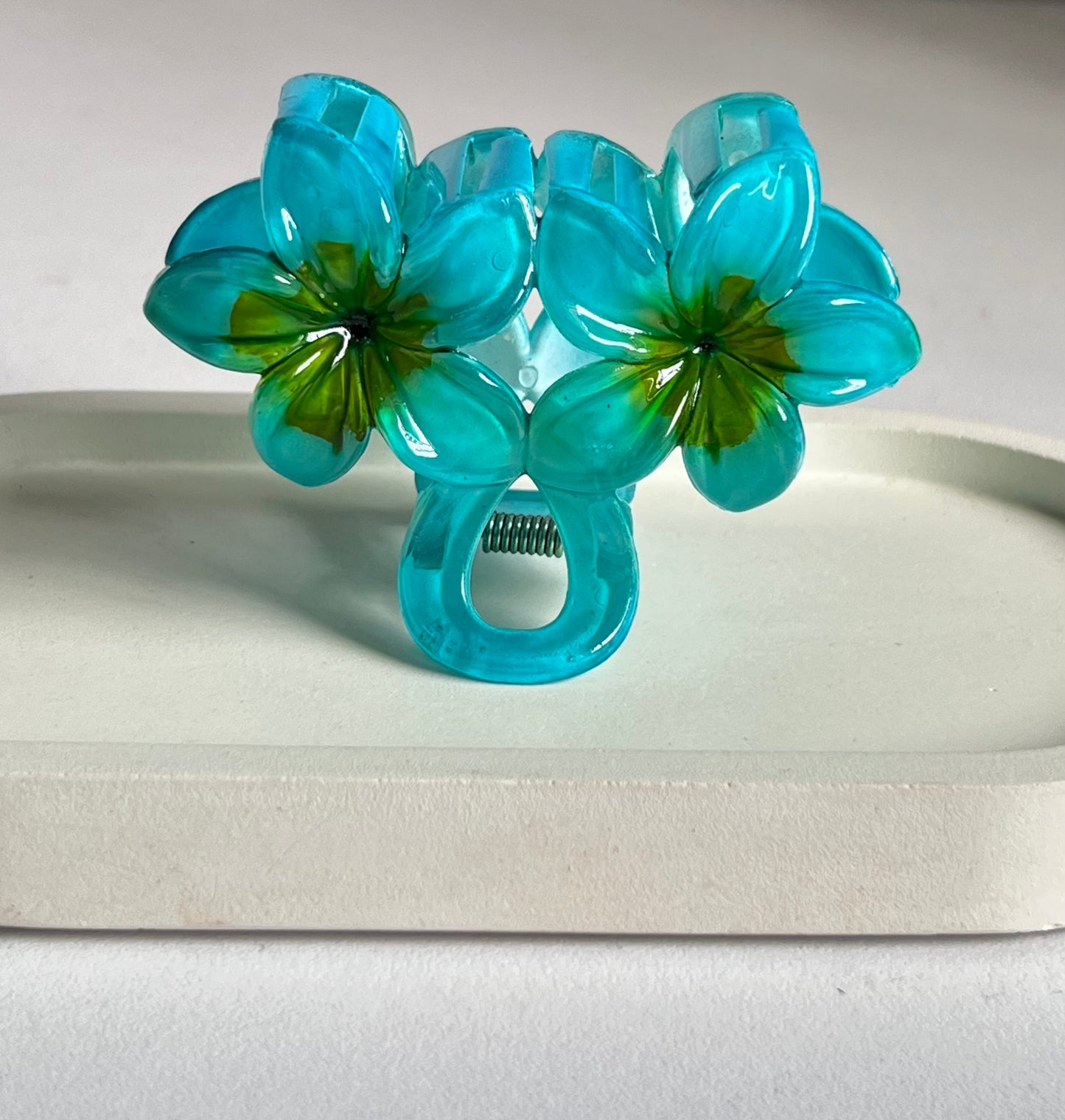 Double Bloom Medium Claw Clip
- Teal Blue