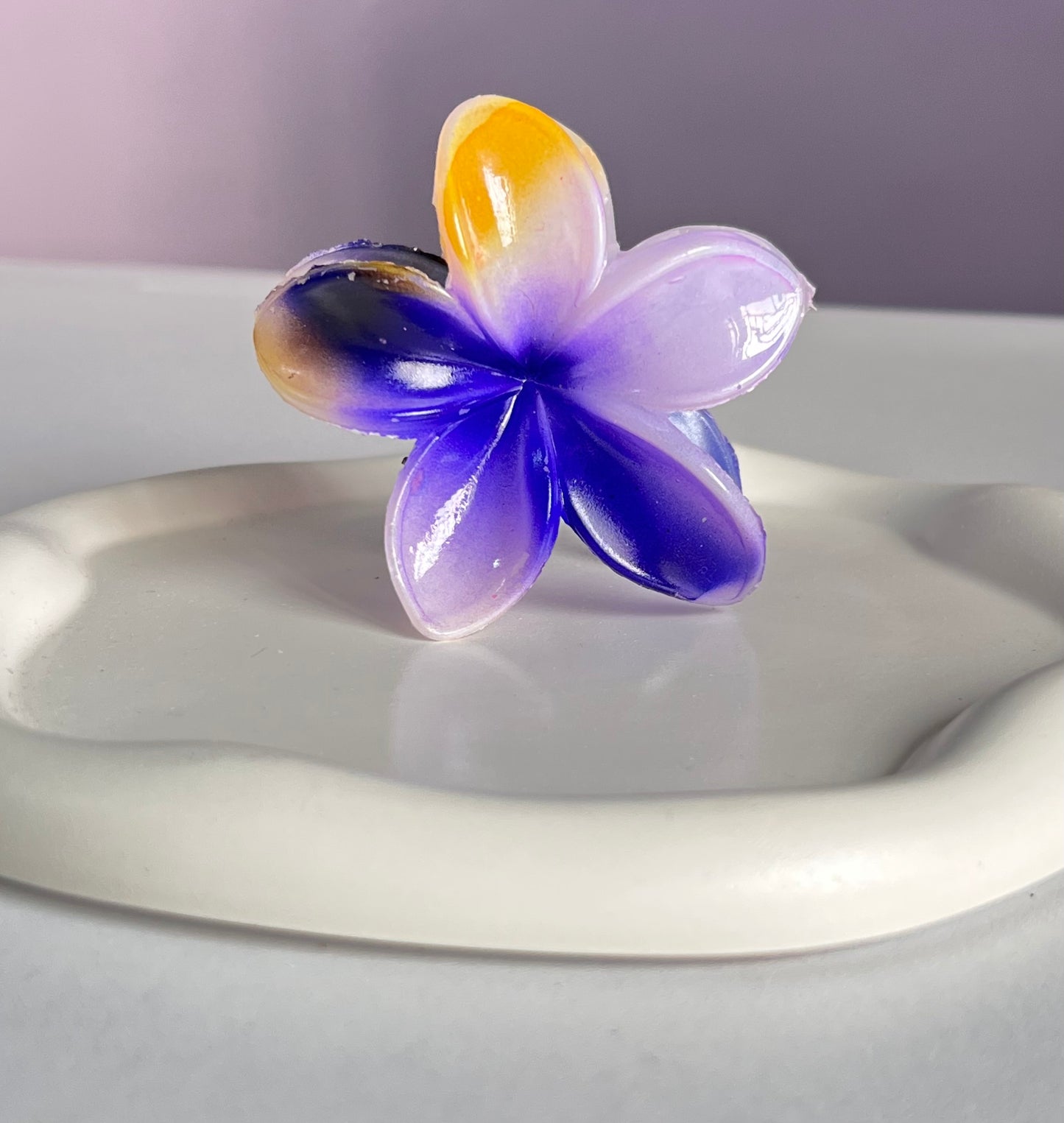 Flora Lock Bloomix Claw Clip - Purplish Yellow