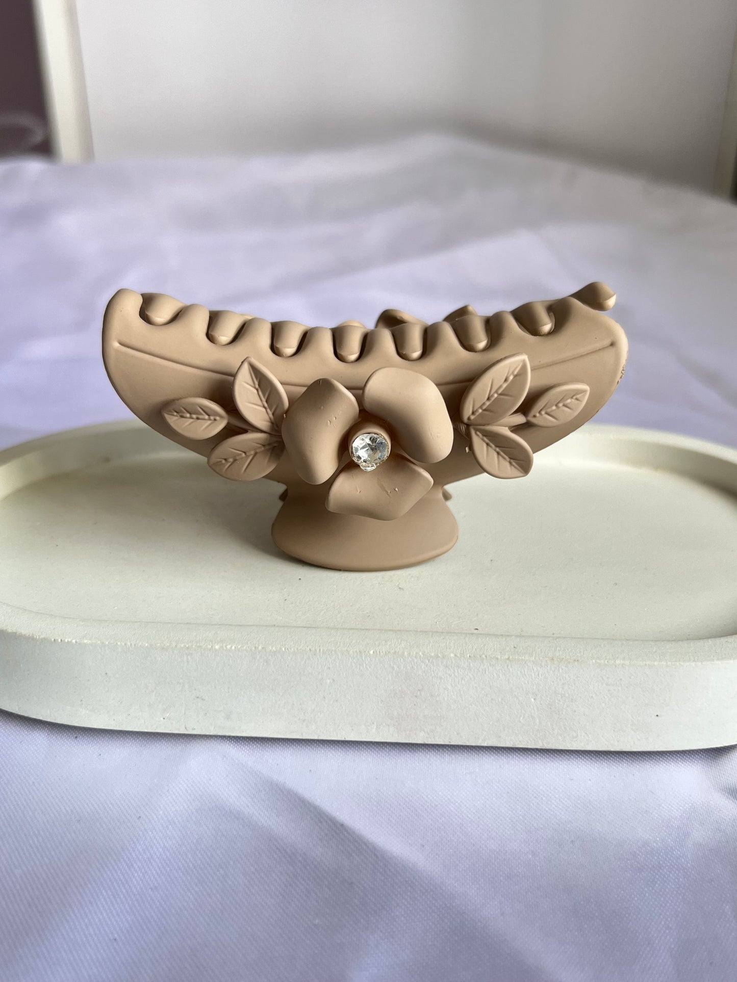 Garden Grip Claw Clip - Beige