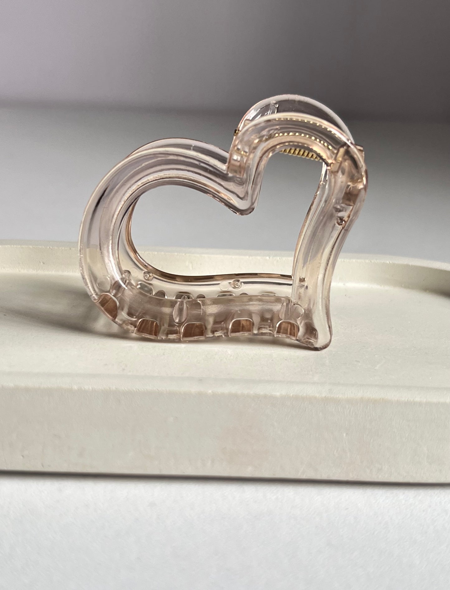 Glossy Heart Claw Clip - Light Brown