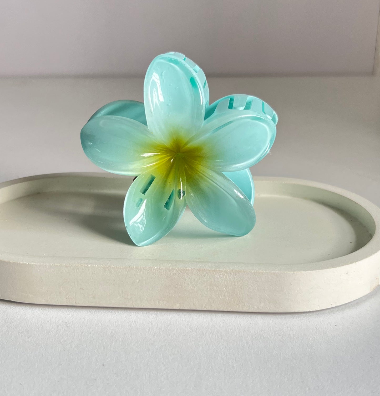 Flora Lock Claw Clip - Blue