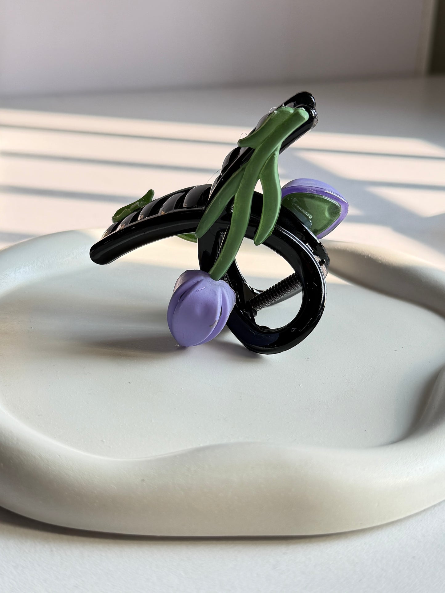 Aesthetic Tulip Claw Clip - Purple