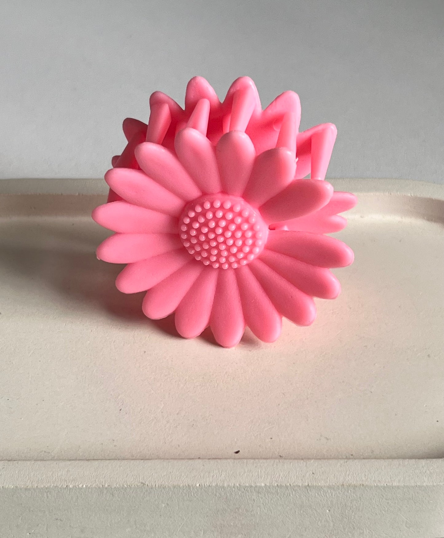 Pinteresty Sunflower Mini Claw Clip - Pink