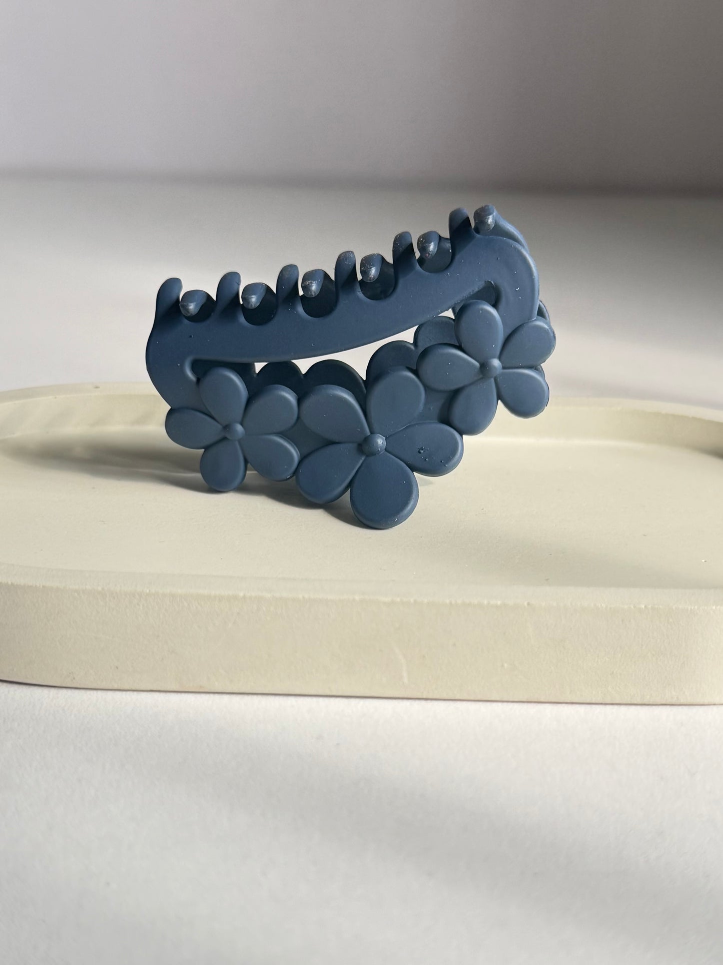 Triple Bloom Claw Clip - Blue