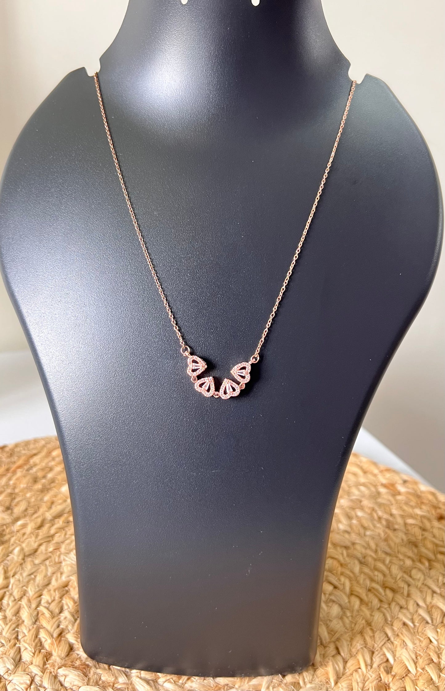 Graceful Magnetic Heart Anti-Tarnish Neck Chain