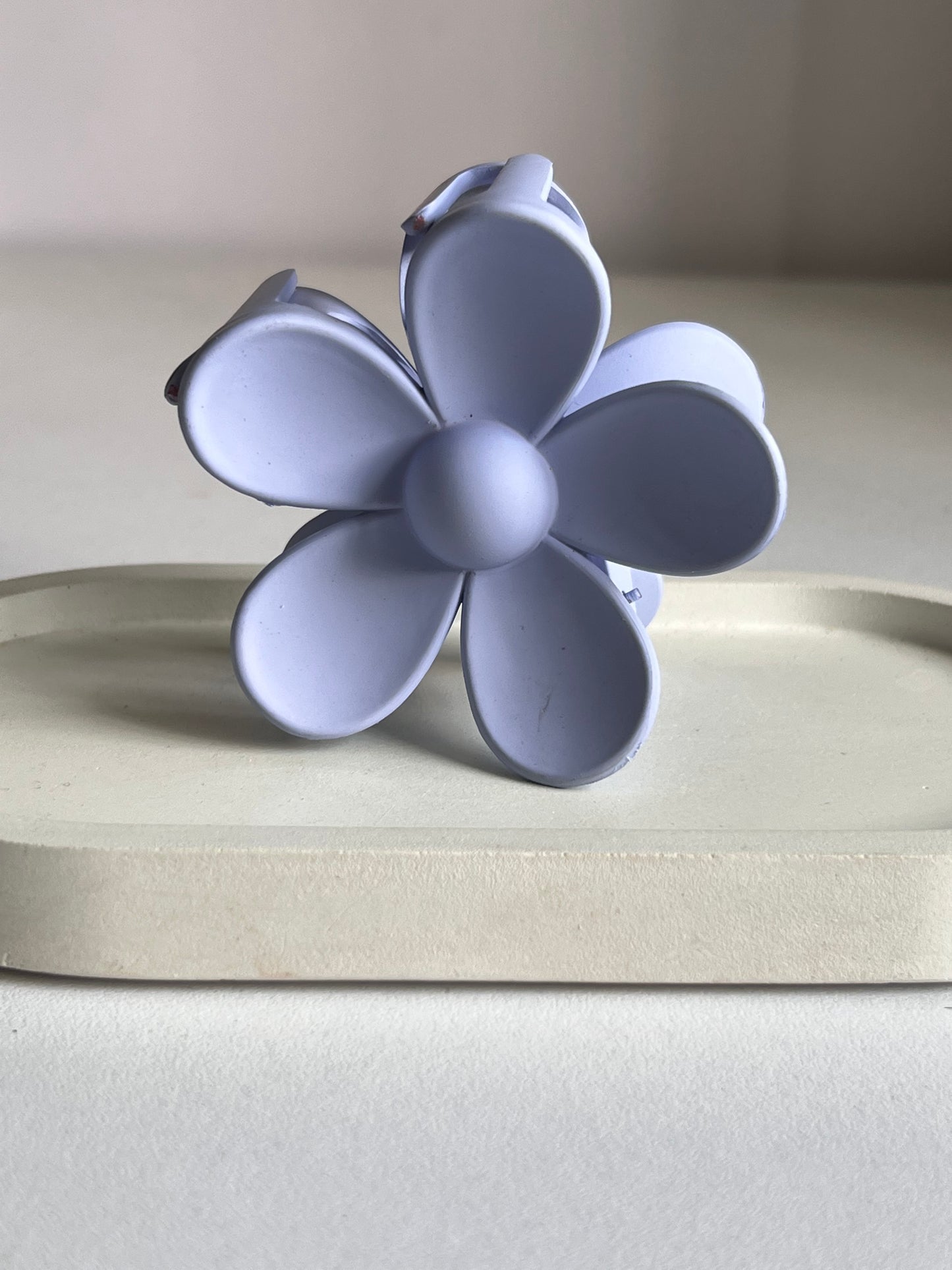Bloom Flower Claw Clip - Blue