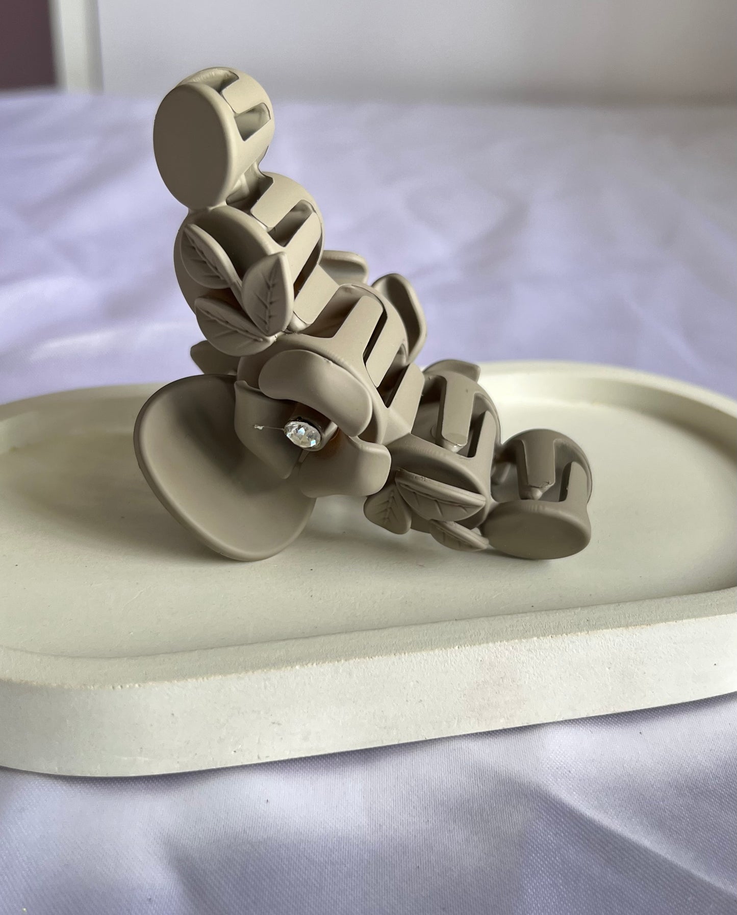 Floral Whisper Claw Clip - Light Olive