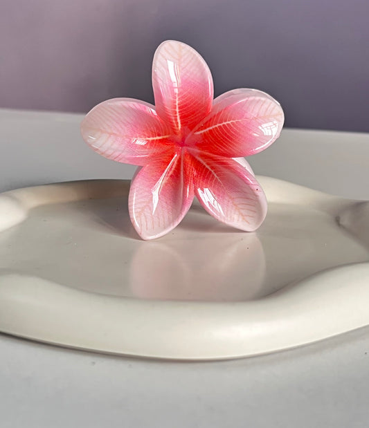 Flora Lock Amora Claw Clip -  Light Red