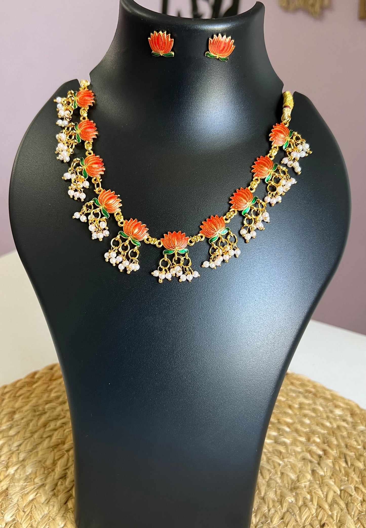 Lotus Aura Choker Set - Orangish Red