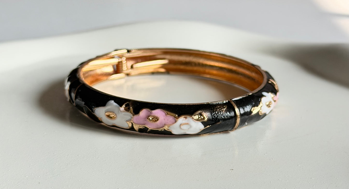 AuraCurve Enamel Bangle Bracelet - Black