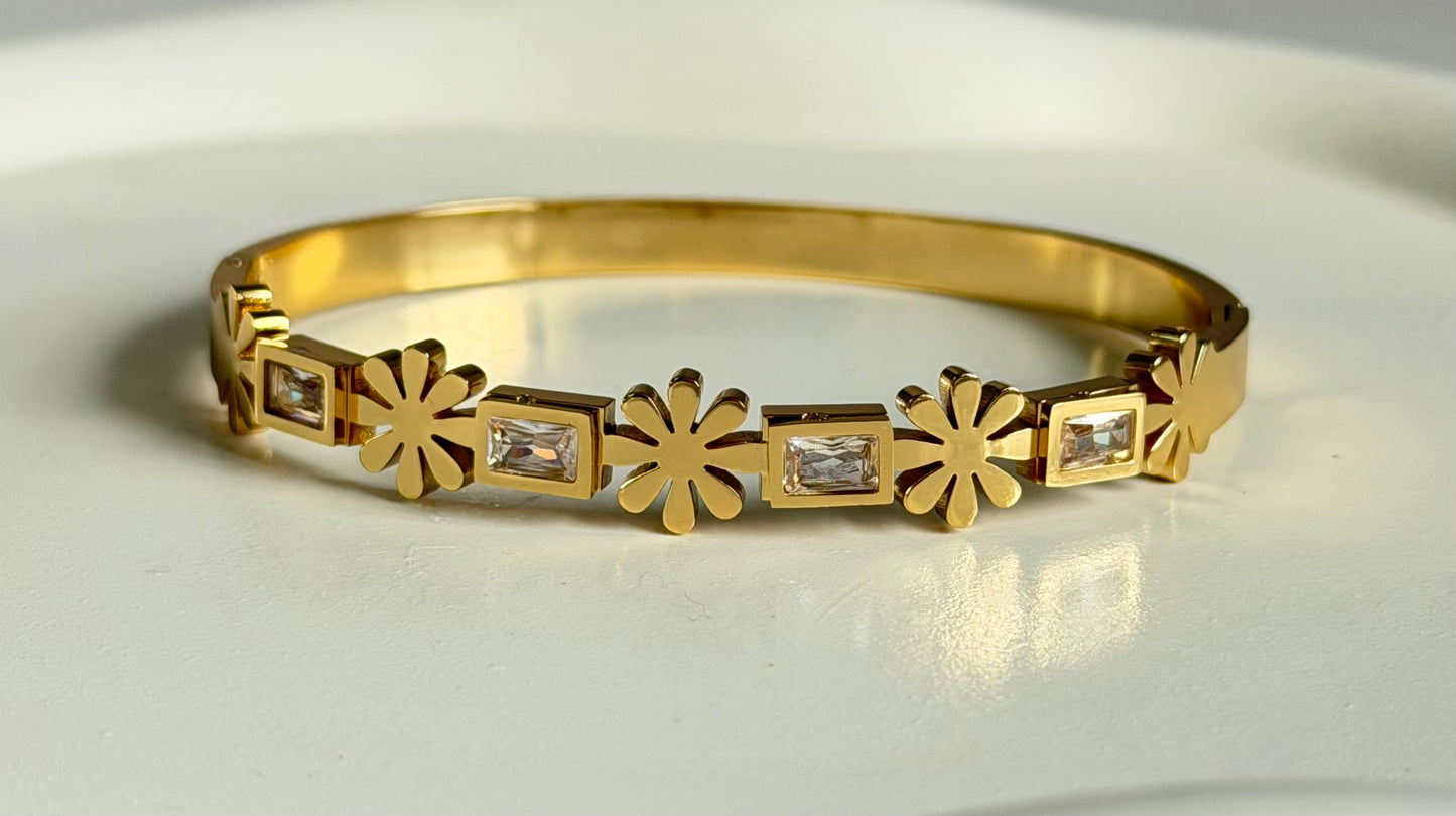 Chic Botanical Anti Tarnish Kada Bracelet - Baby Size
