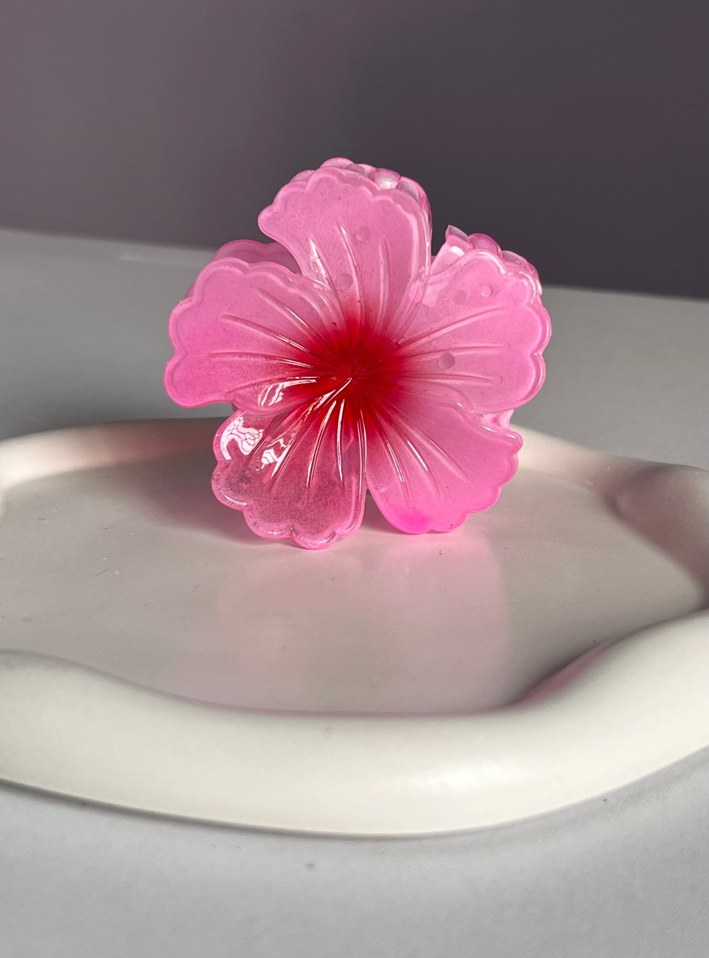 Amora Hibiscus Claw Clip - Pink