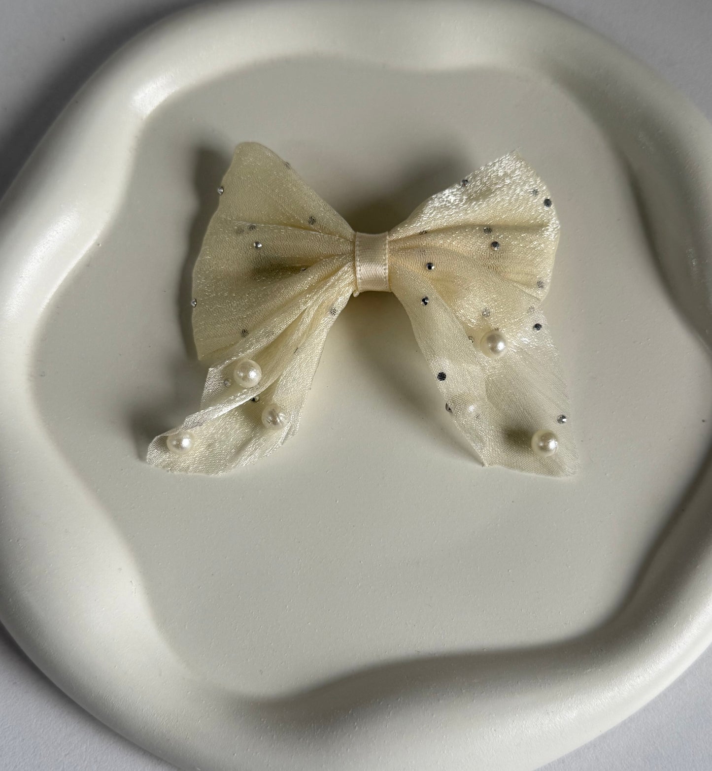 Pretty Bow Hair Clip - Off White