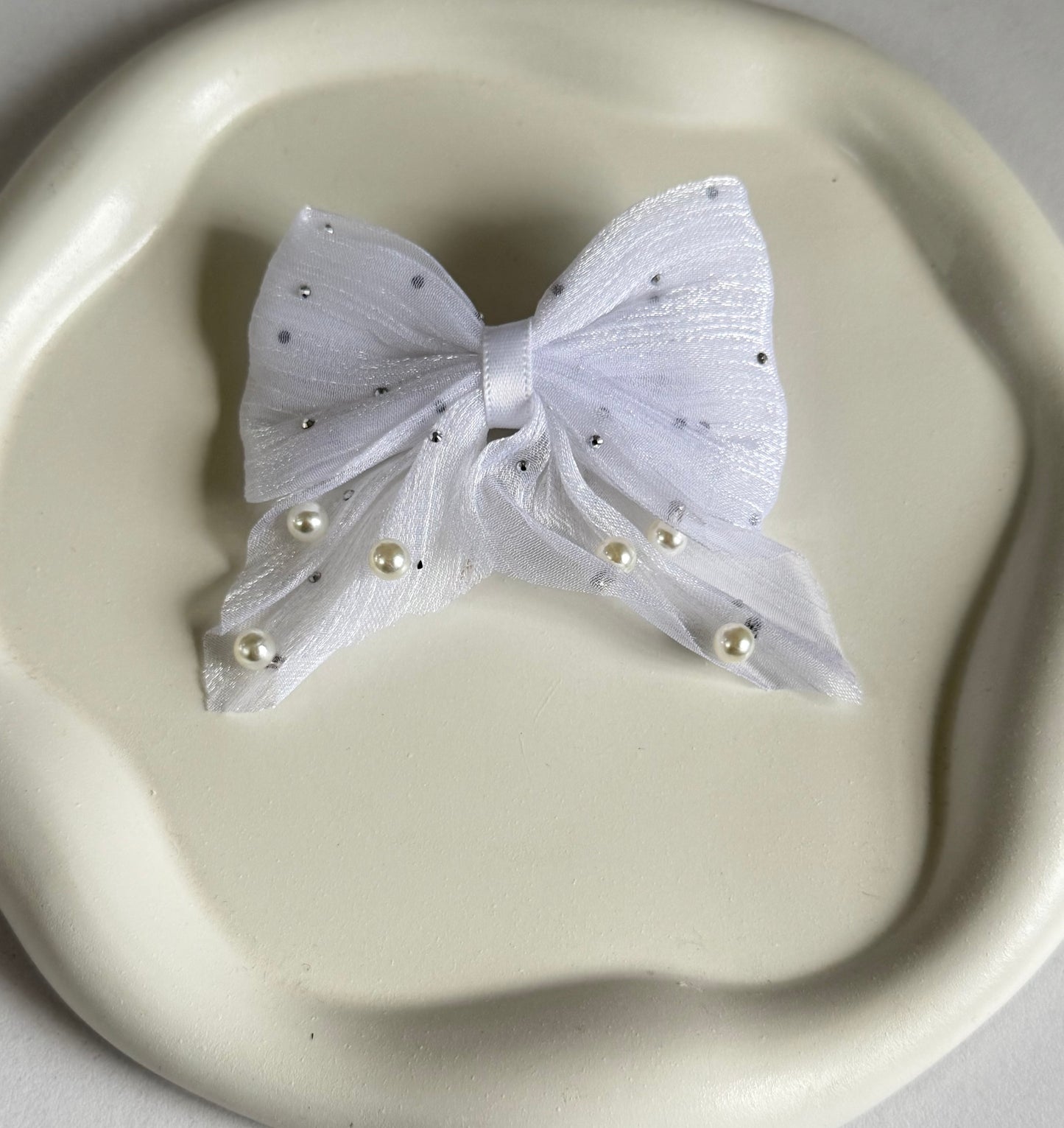 Pretty Bow Hair Clip - White