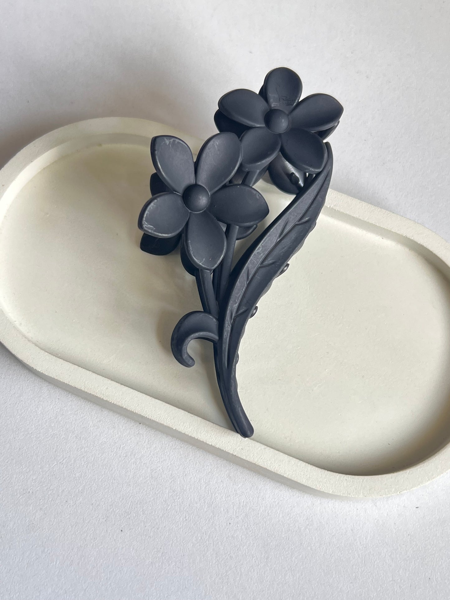 Floral Duo Hair Clip - Black