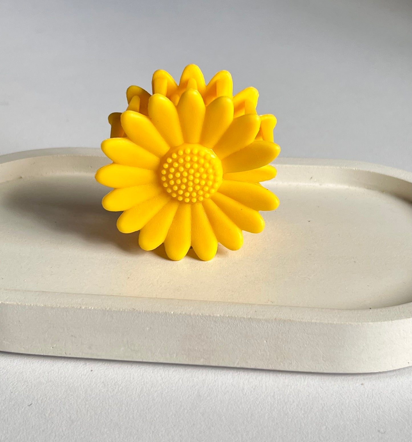 Pinteresty Sunflower Mini Claw Clip - Yellow