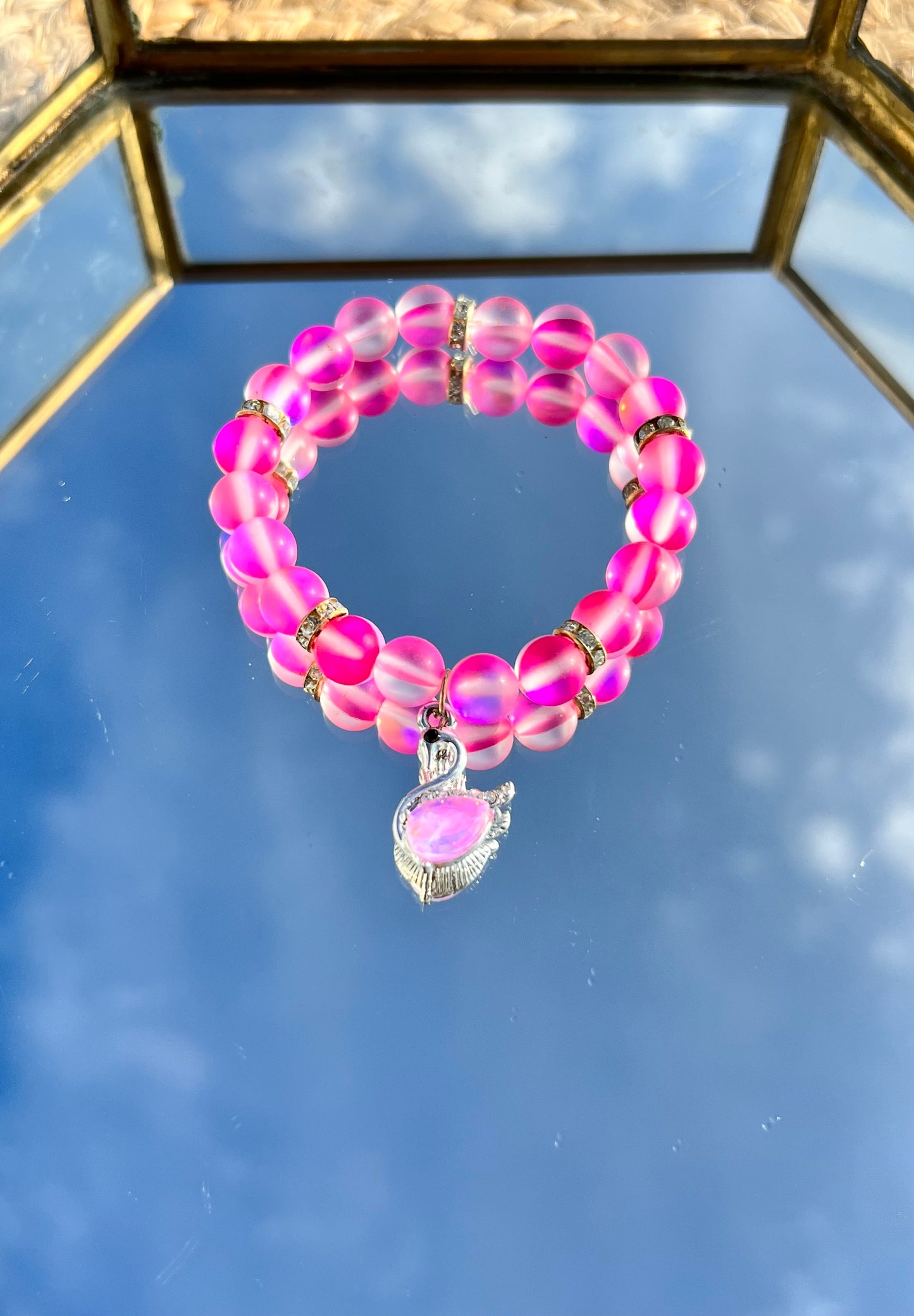 Aesthetic Pink Swan Aura Beads Bracelet