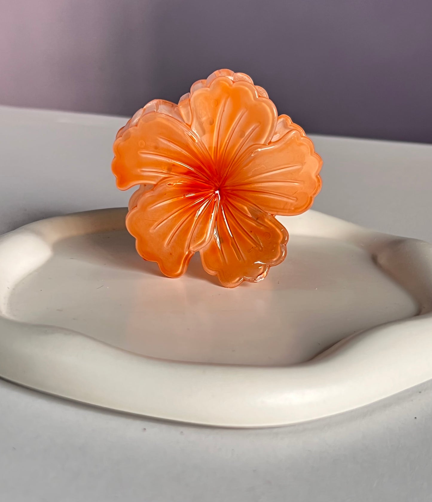 Amora Hibiscus Claw Clip - Orange