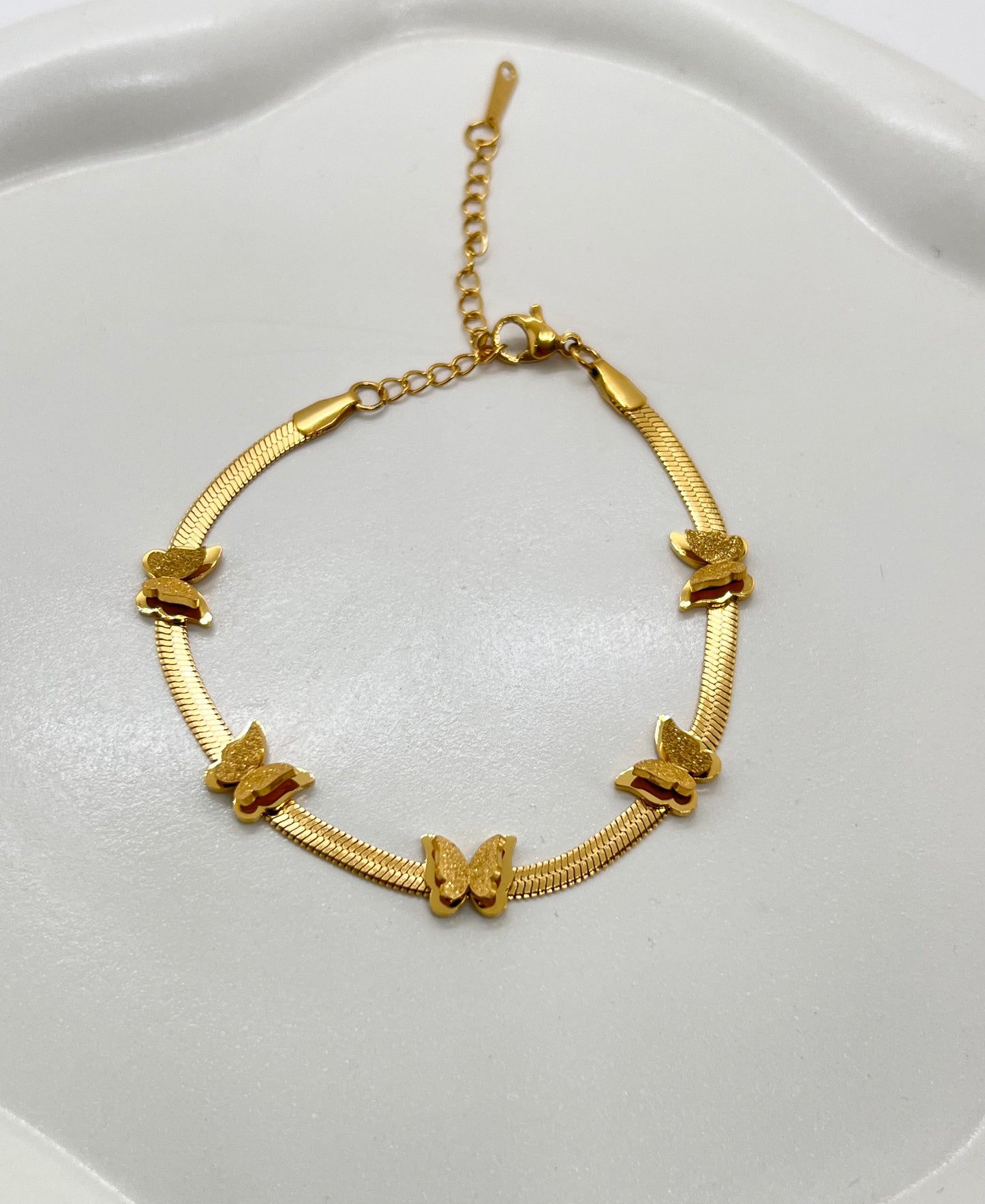 Golden Butterfly Garden Anti-Tarnish Chain Bracelet