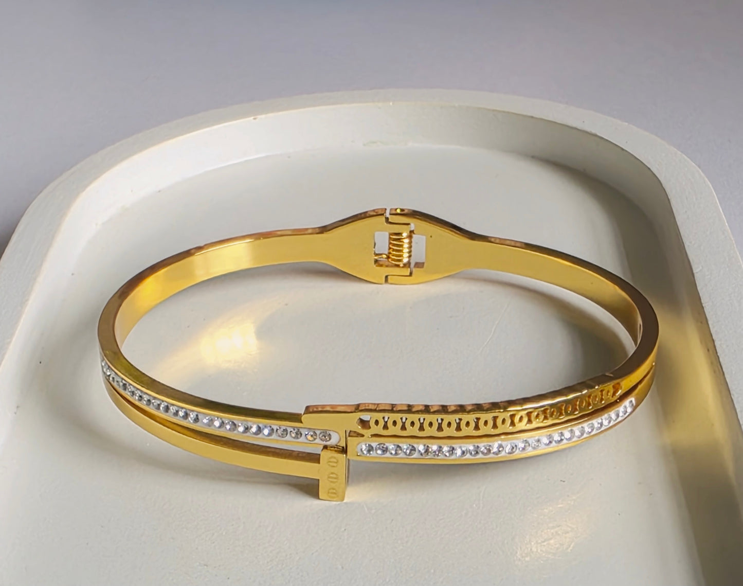 Sleek Nail Design Gold Kada - Tarnish - Free Shine