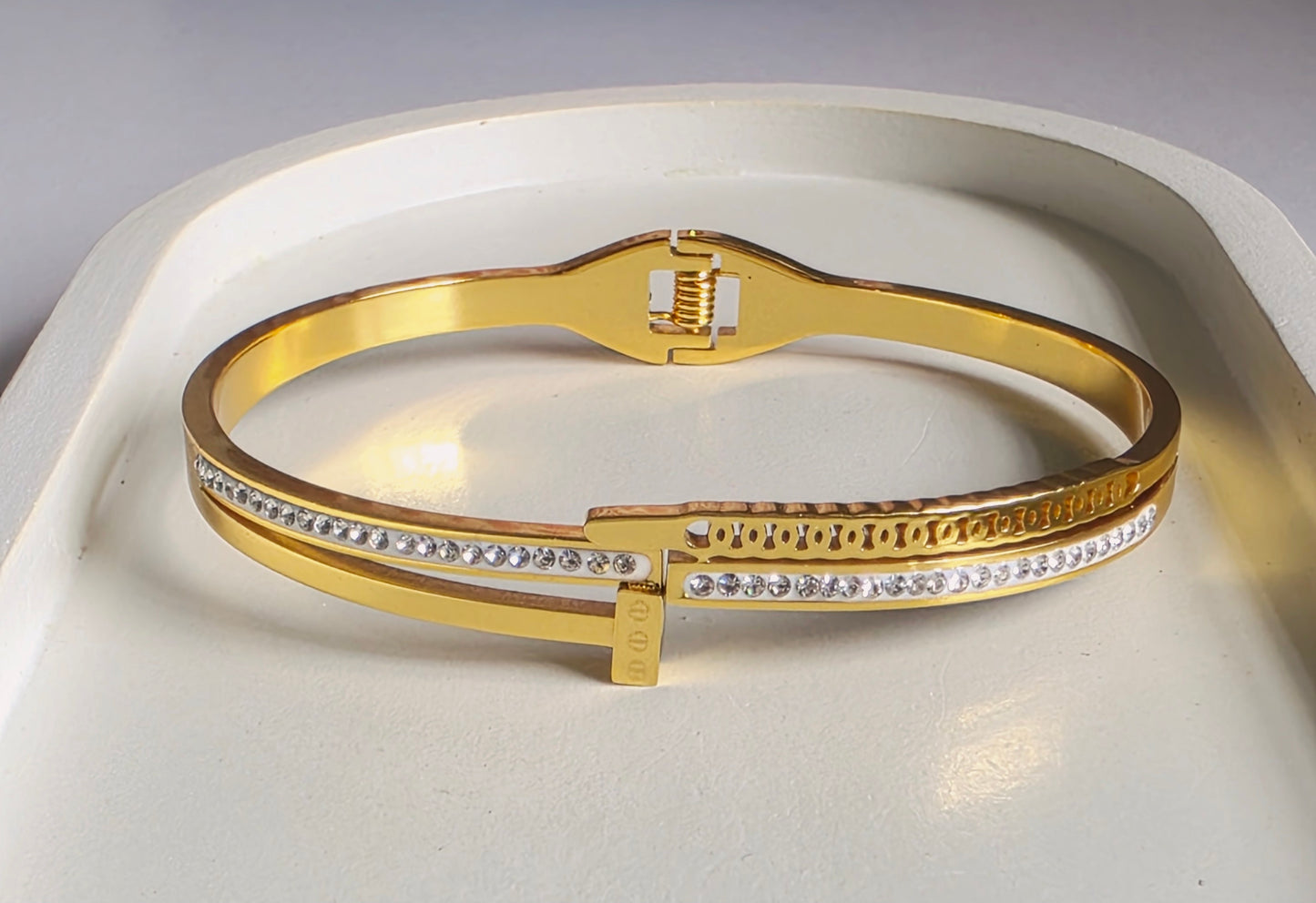 Sleek Nail Design Gold Kada - Tarnish - Free Shine
