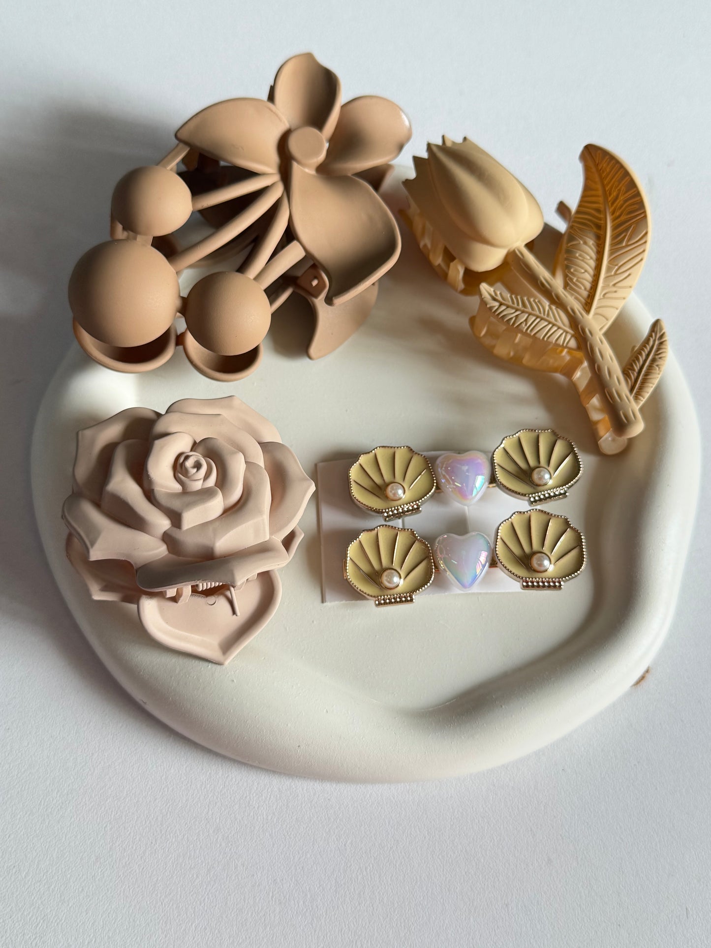 Soft Beige Dream Hair Hamper