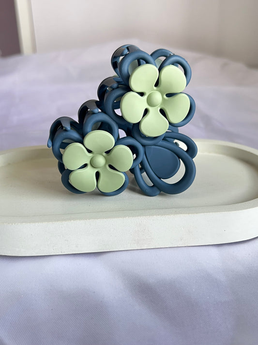 Bloom & Hold Claw Clip - Dark Blue
