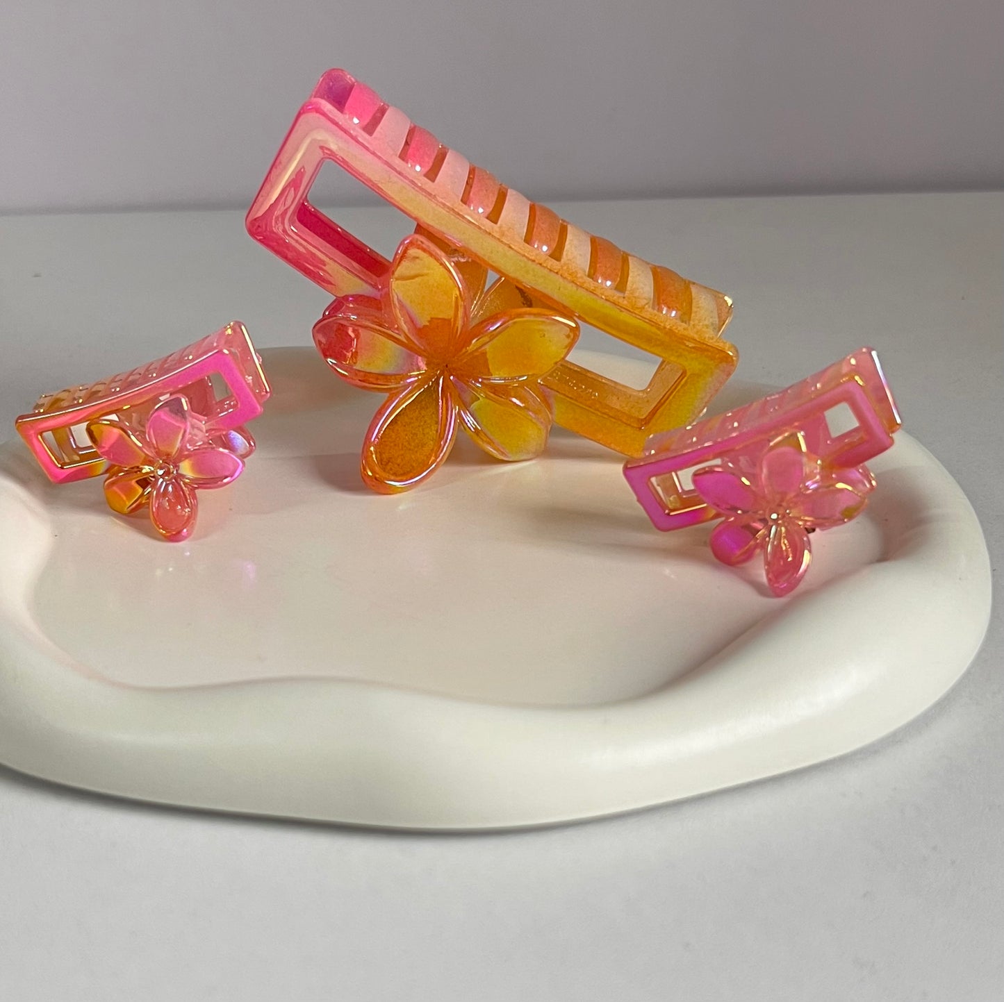 Holographic Harmony Trio Claw Clips - Pinkish Yellow