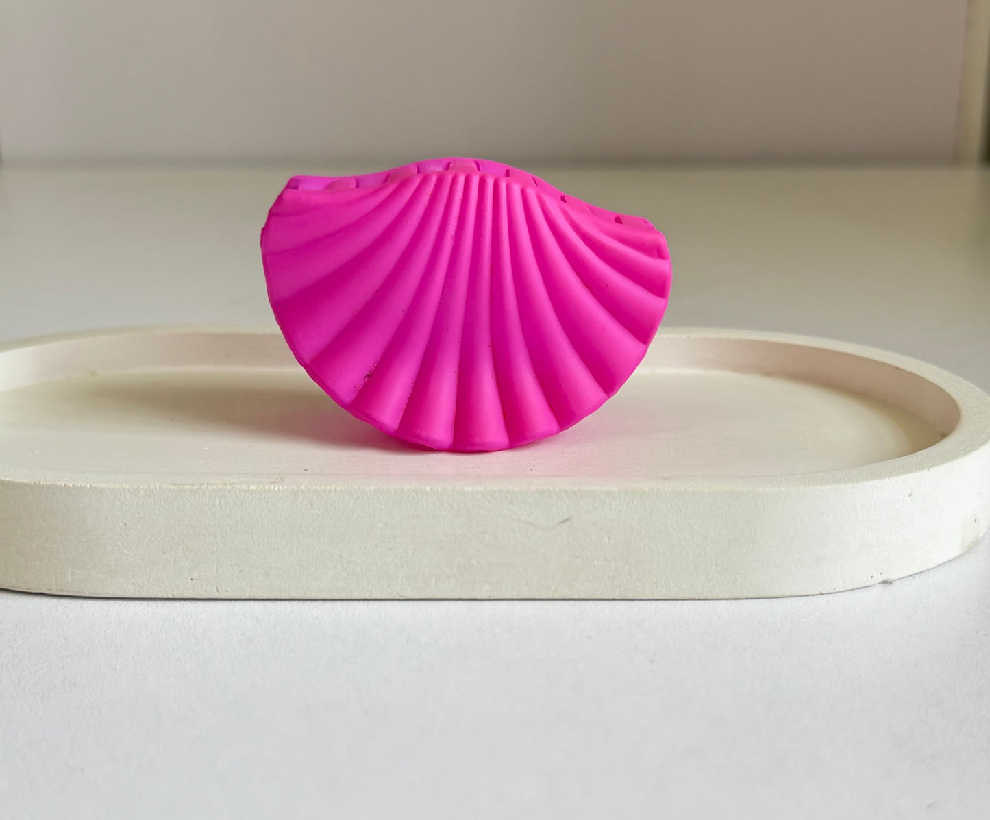 Seashell Dream Medium Size Claw Clip - Dark Pink