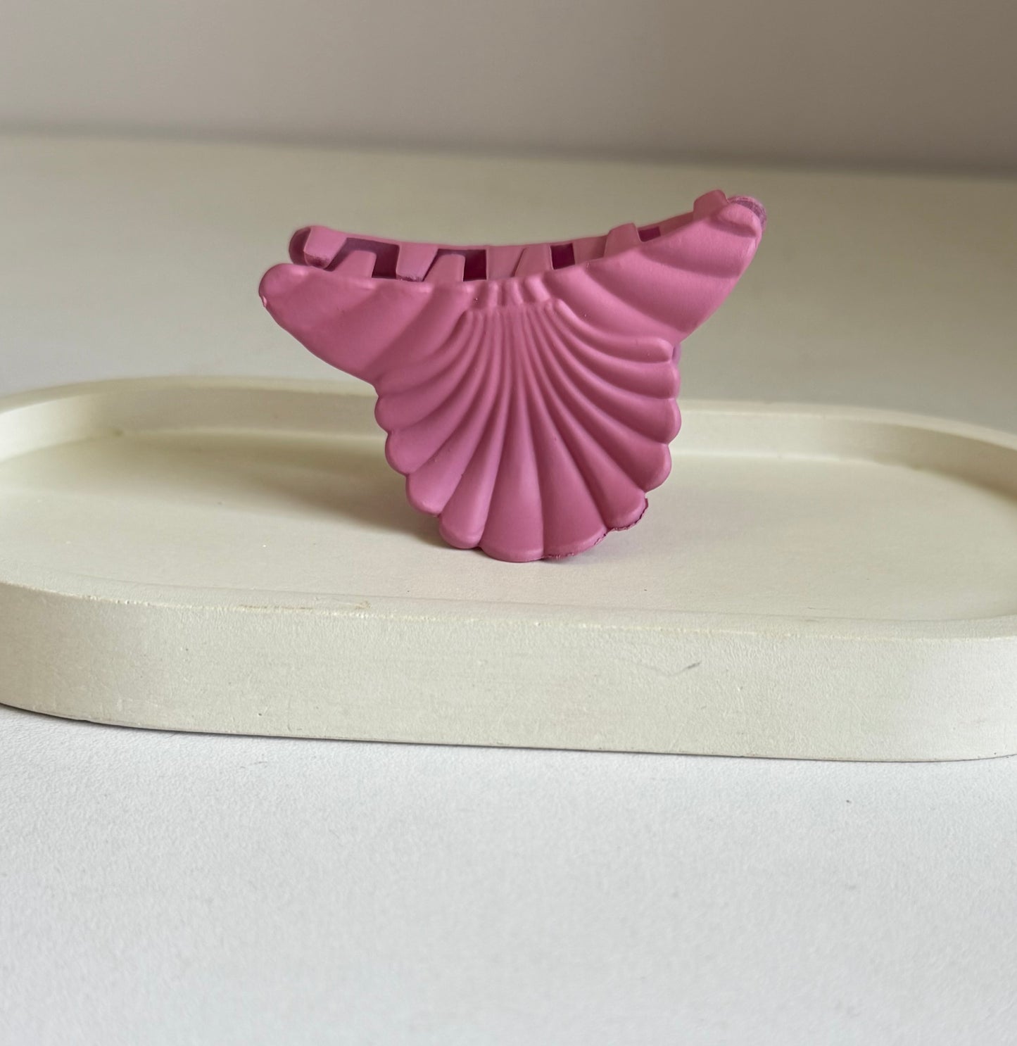 Coral Crush Medium Size Claw Clip - Pink