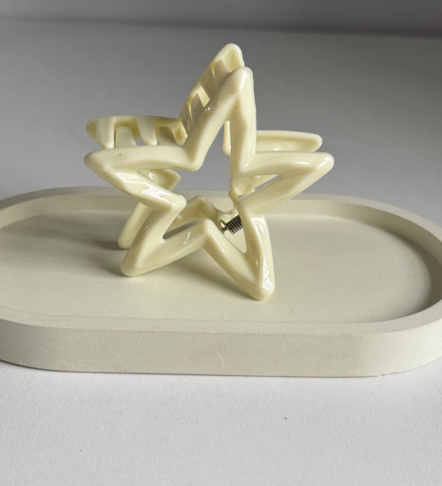 Twinkle Shine Claw Clip - White