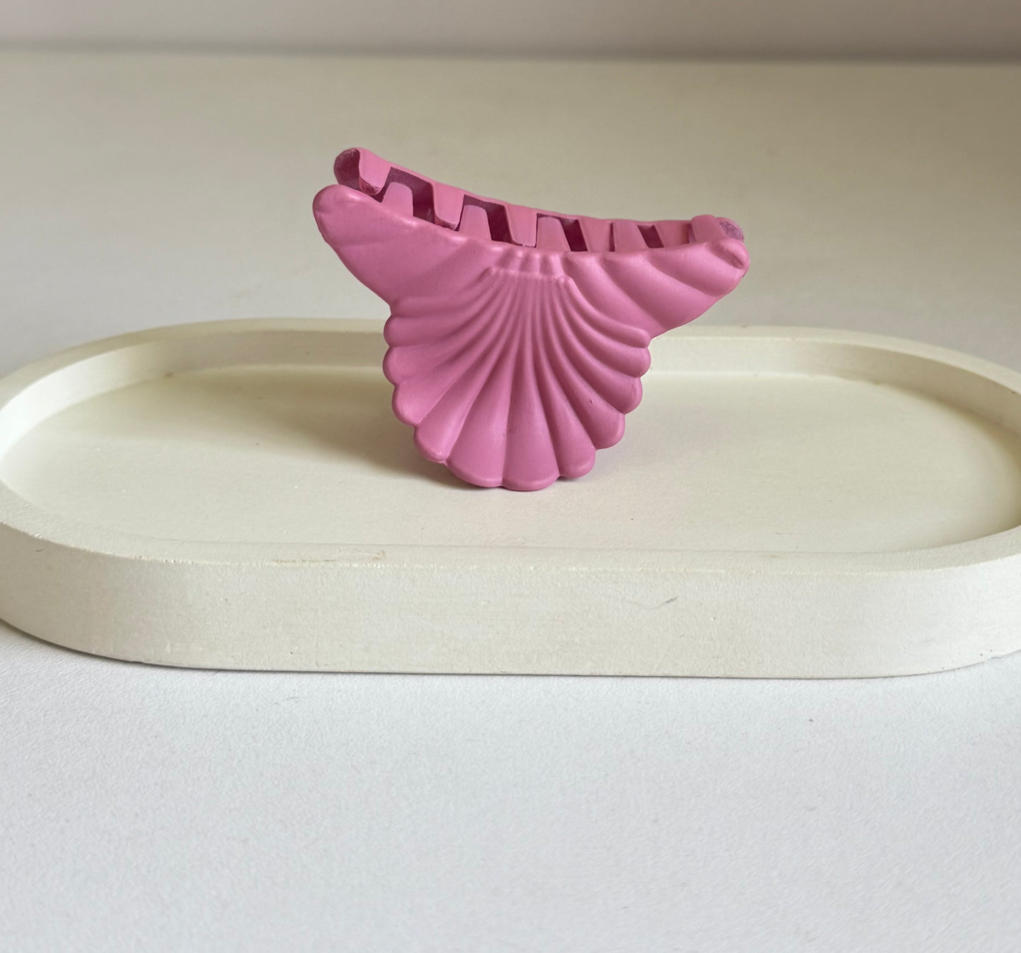 Coral Crush Medium Size Claw Clip - Pink
