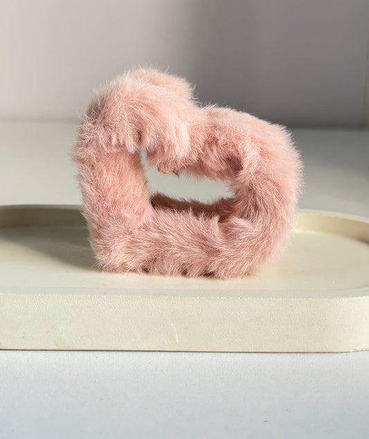 Furry Heart Claw Clip - Mauve Pink