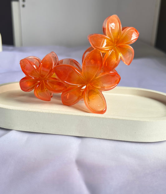 Triple Bloom Aesthetic Claw Clip - Orange