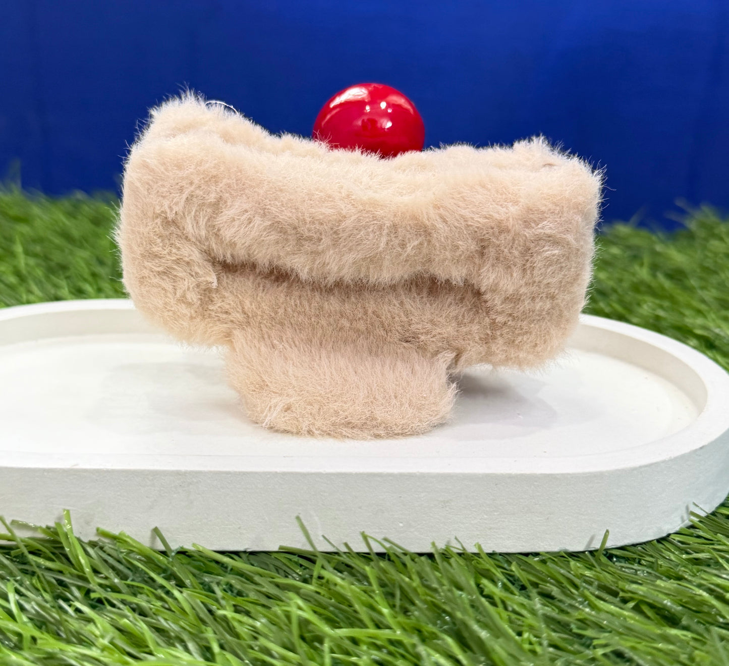Soft Girl Aesthetic Cherry Claw Clip - Beige