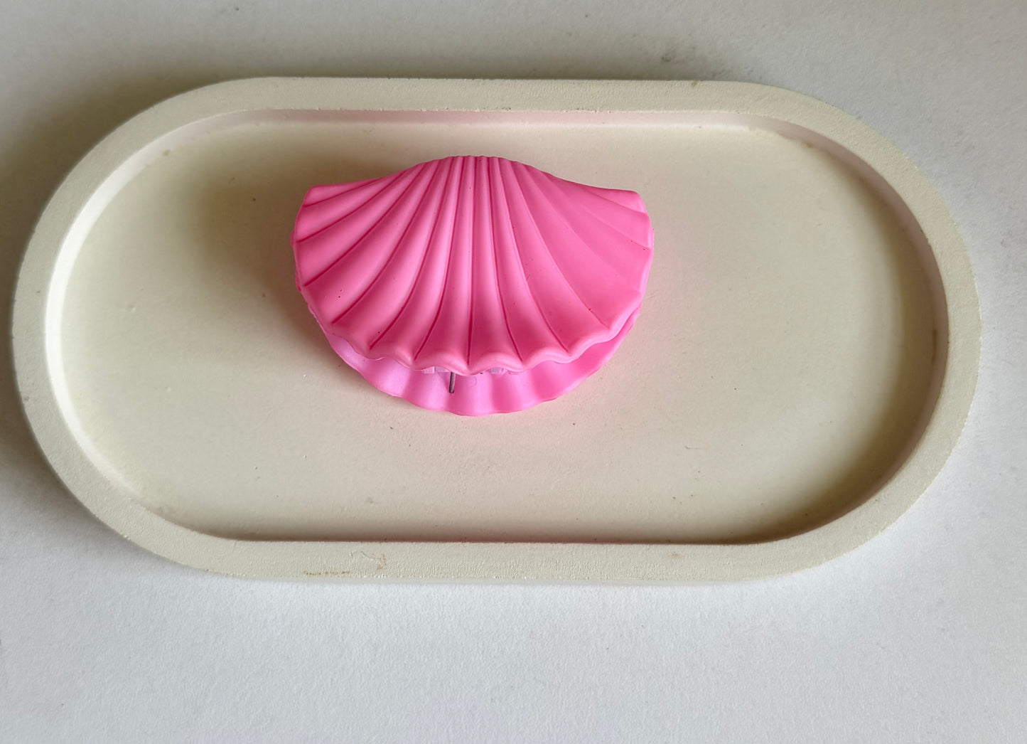 Seashell Dream Medium Size Claw Clip - Light Pink