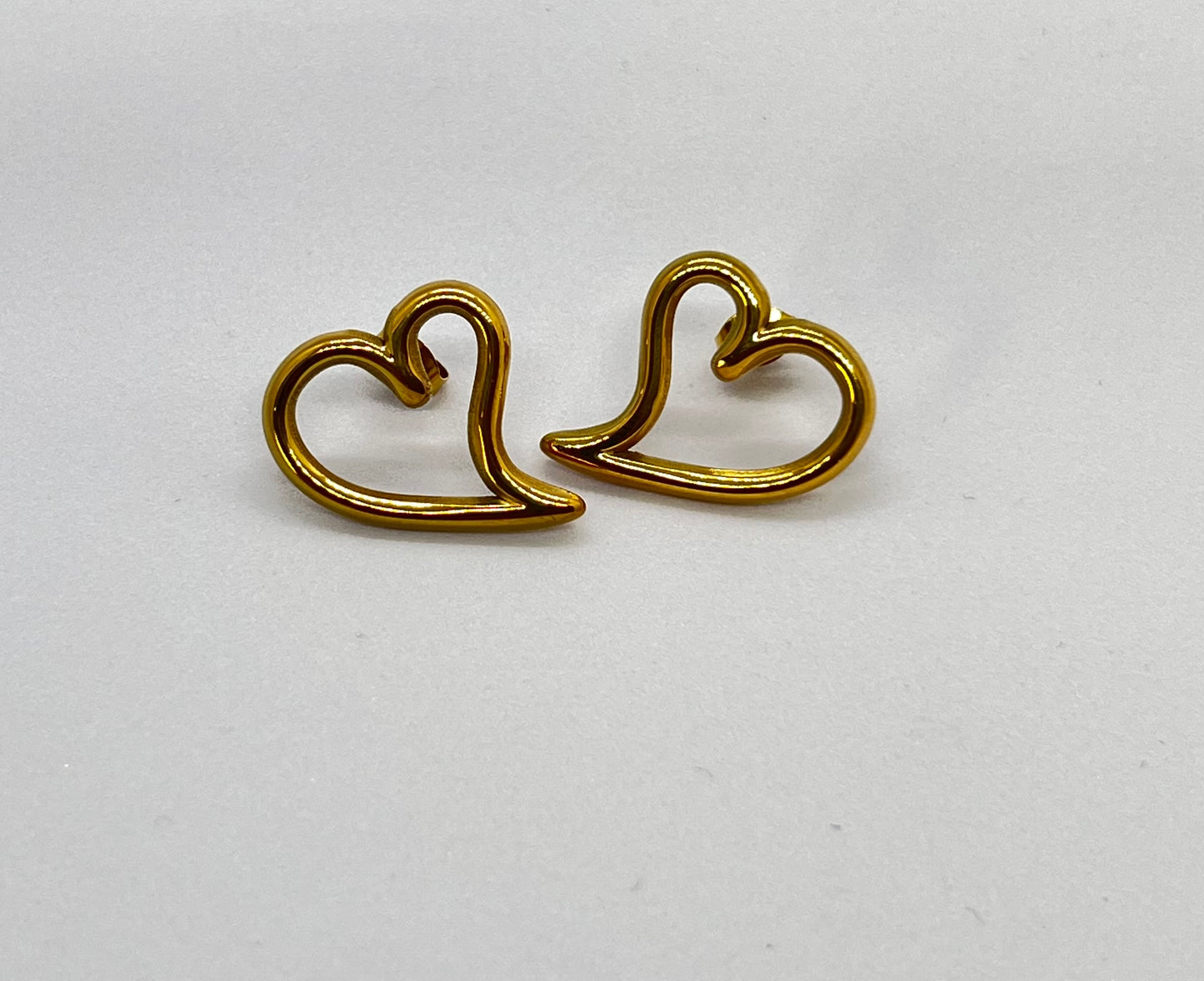 Dainty Heart Anti-Tarnish Earrings