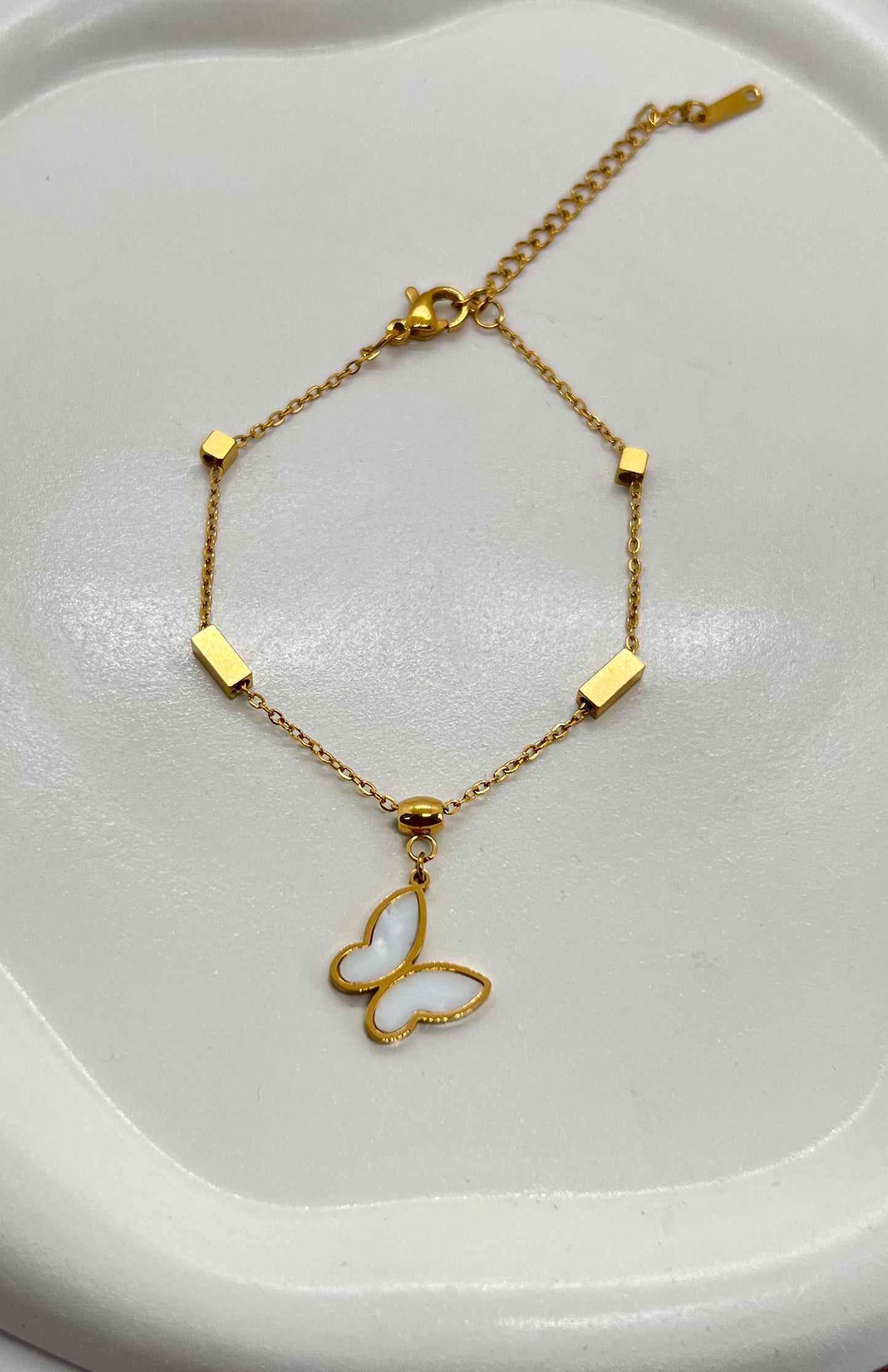 Fluttering White Butterfly Anti-Tarnish Chain Bracelet