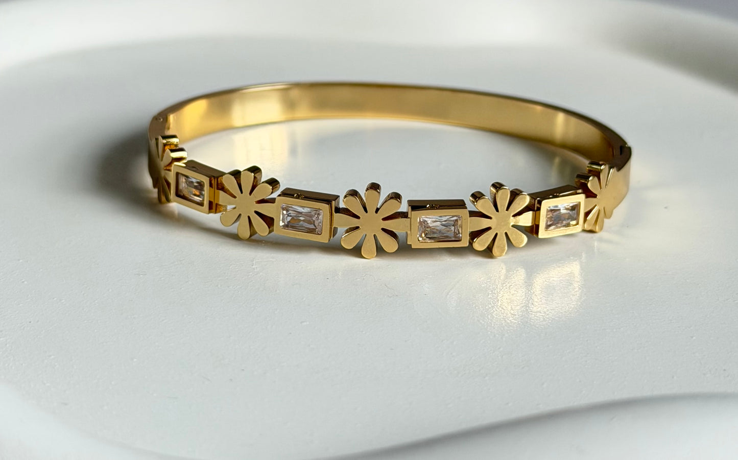 Chic Botanical Anti Tarnish Kada Bracelet - Baby Size