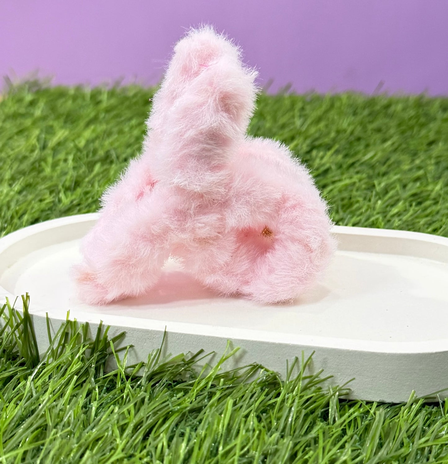 Cloud-Soft Furry Claw Clip - Peach