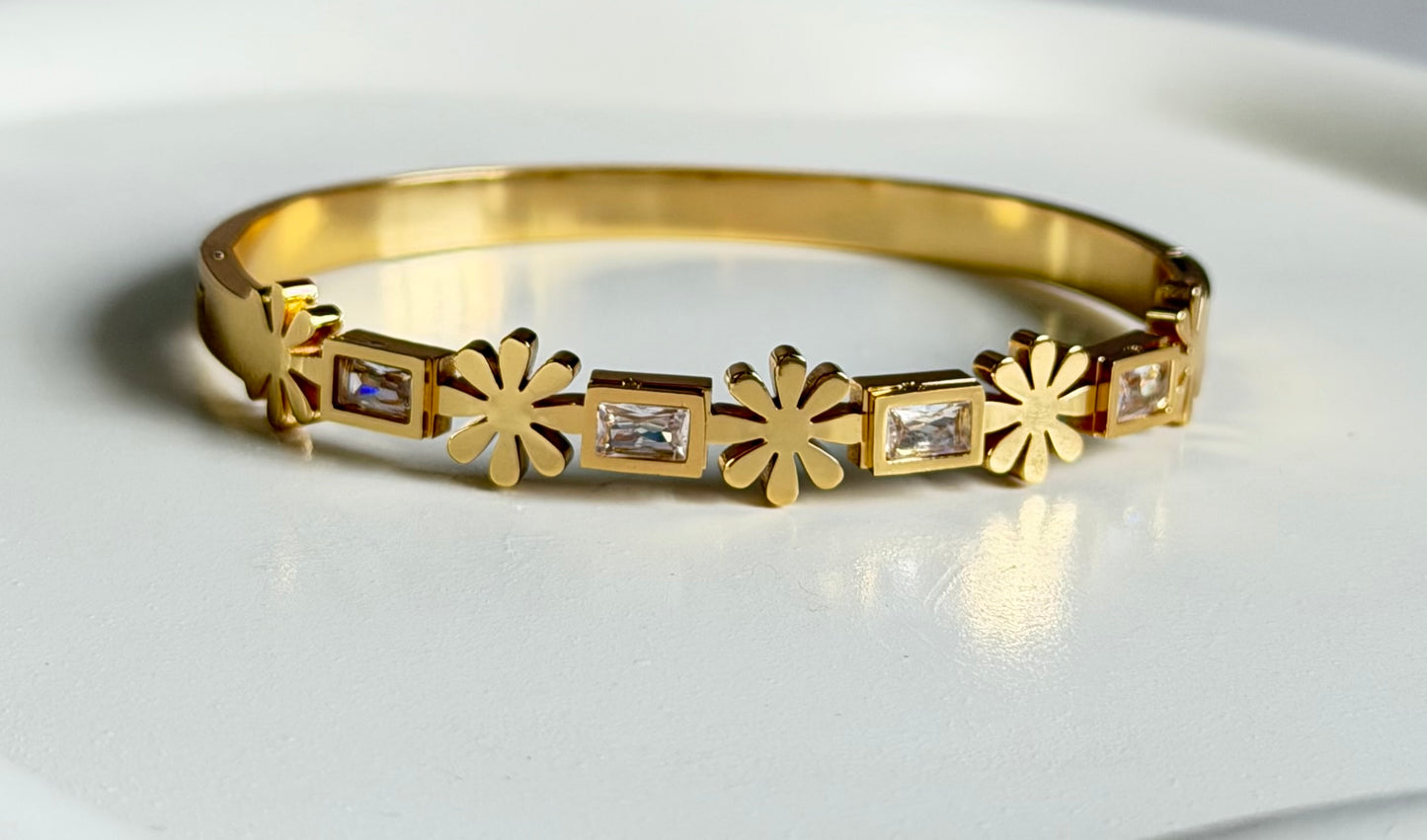 Chic Botanical Anti Tarnish Kada Bracelet - Baby Size