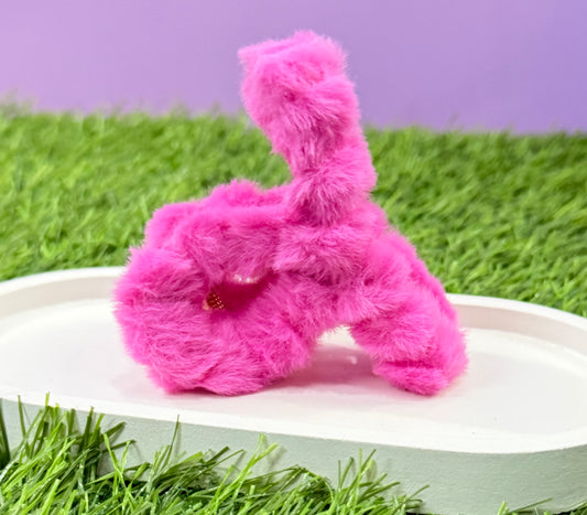 Cloud-Soft Furry Claw Clip - Dark Pink